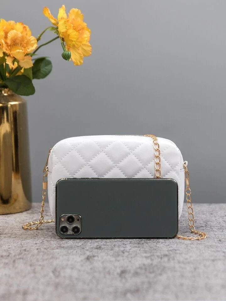 CROSSBODY 10 – Modern Compact Crossbody Bag for Effortless Everyday Style