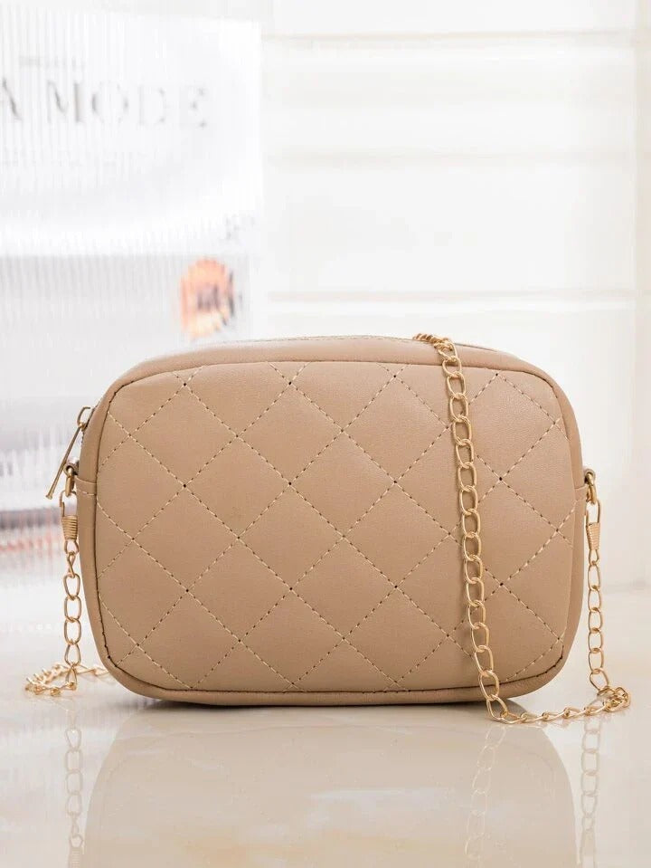 CROSSBODY 10 – Modern Compact Crossbody Bag for Effortless Everyday Style