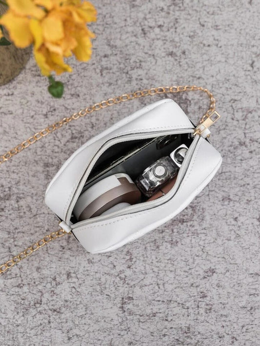 CROSSBODY 10 – Modern Compact Crossbody Bag for Effortless Everyday Style