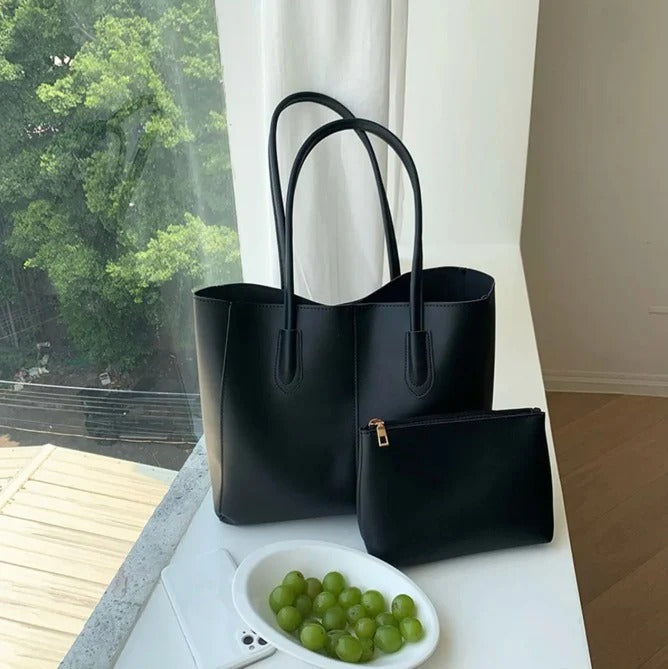 🖤 TOTE 11 – Black | Classic Structured Tote for Modern Professionals